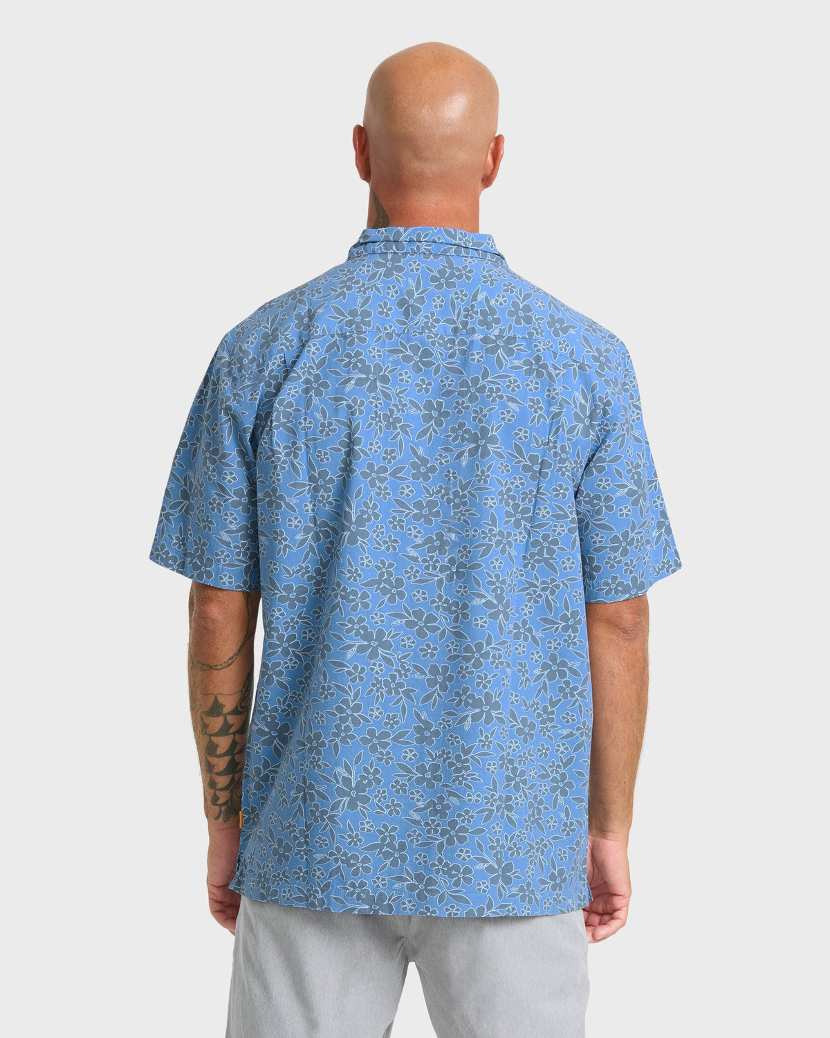 Waterman-Flower-Field-Short-Sleeve-Shirt-Blue-Shadow-2