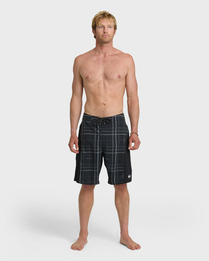 CHANNEL-21-BLACK-3