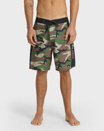 Surfsilk-Arch-19"-Boardshorts-Camo-1
