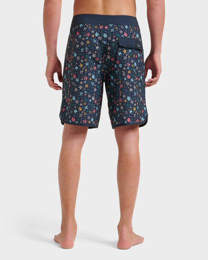 Surfsilk-Scallop-Ditsy-19"-Boardshorts-Black-2