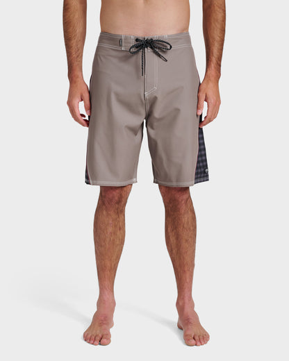 Mercury-99-21"-Boardshorts-Elmwood-1